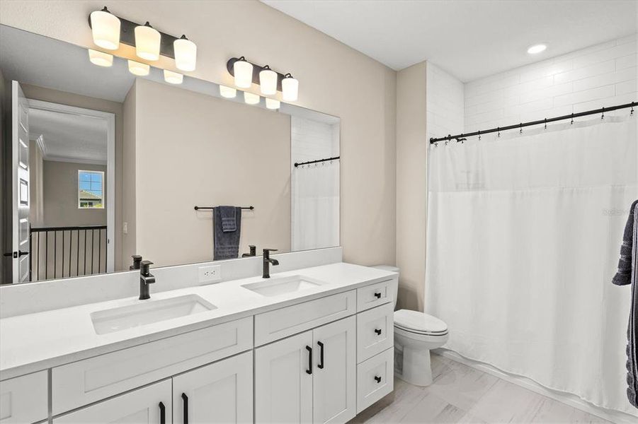 Furnished interior view inside a new home in , Bradenton (Image 60).