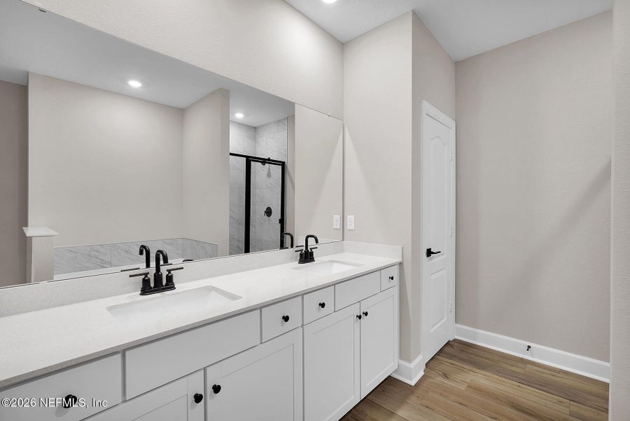Furnished interior view inside a new home in Jennings Farm, Middleburg (Image 9).
