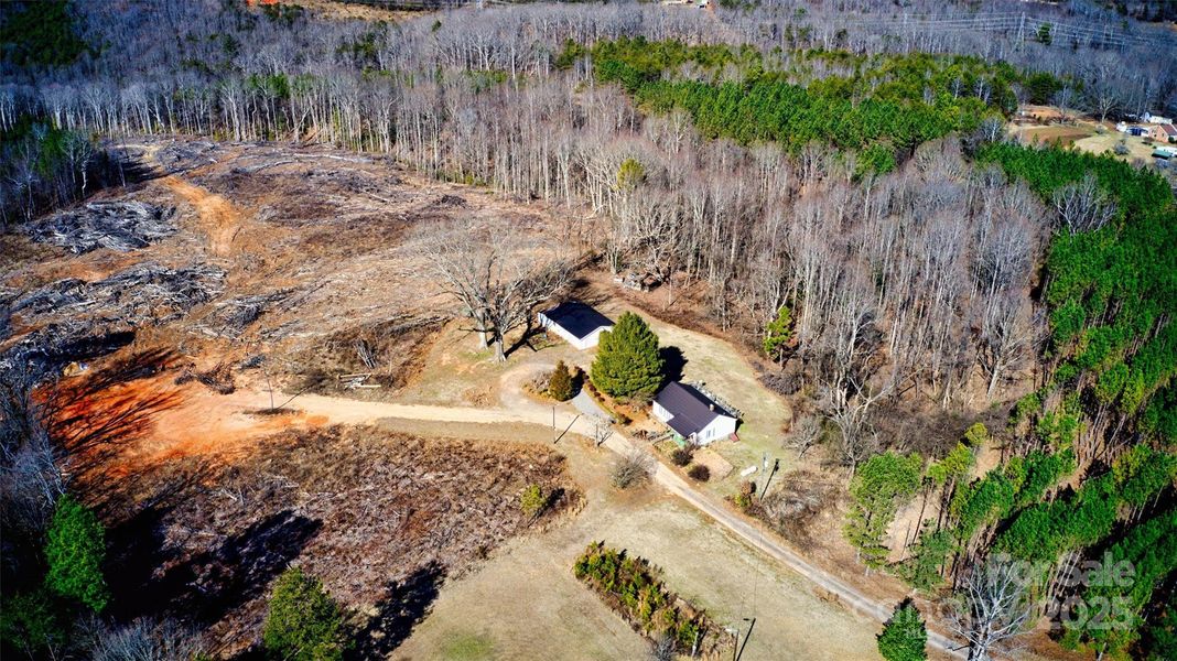 Image 17 of a home in .