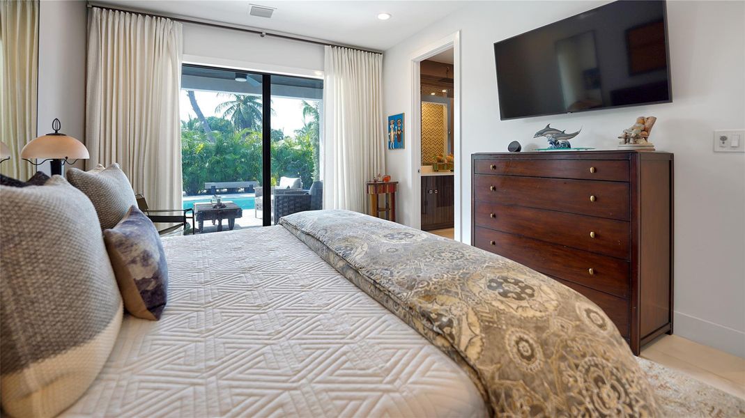 Furnished interior view inside a new home in , Fort Lauderdale (Image 21).