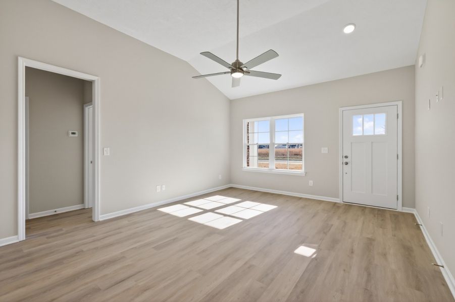 Spacious, unfurnished interior of a new home in Legacy Preserve, Tullahoma (Image 18).