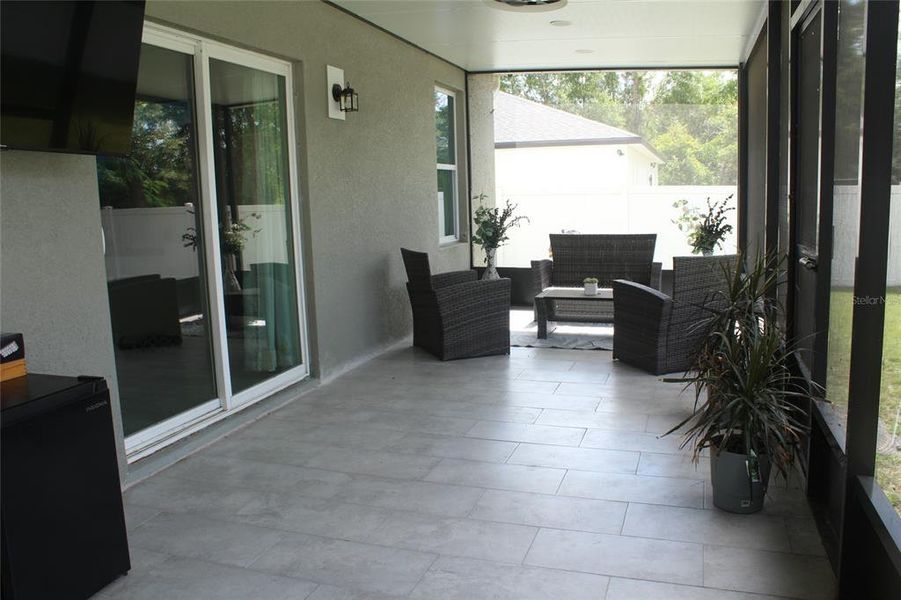 Exterior details and patio area of a home in , Ocala (Image 16). Exterior details and patio area of a home in , Ocala (Image 16).