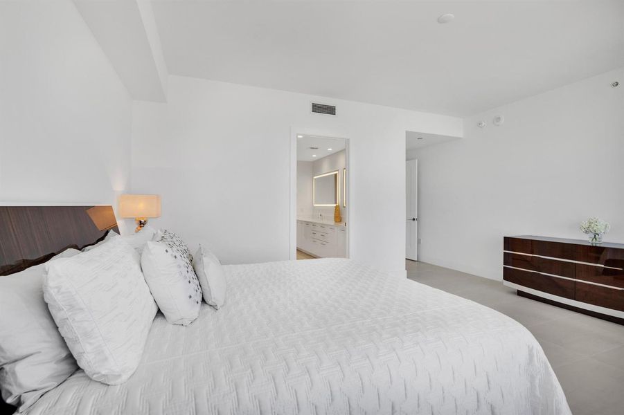 151 N Seabreeze Blvd unit 504-16 151 N Seabreeze Blvd unit 504-16
