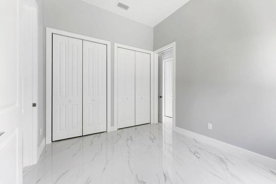 Spacious, unfurnished interior of a new home in , Port St. Lucie (Image 22).