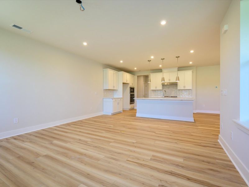 Spacious, unfurnished interior of a new home in Seven Oaks, Belmont (Image 16).
