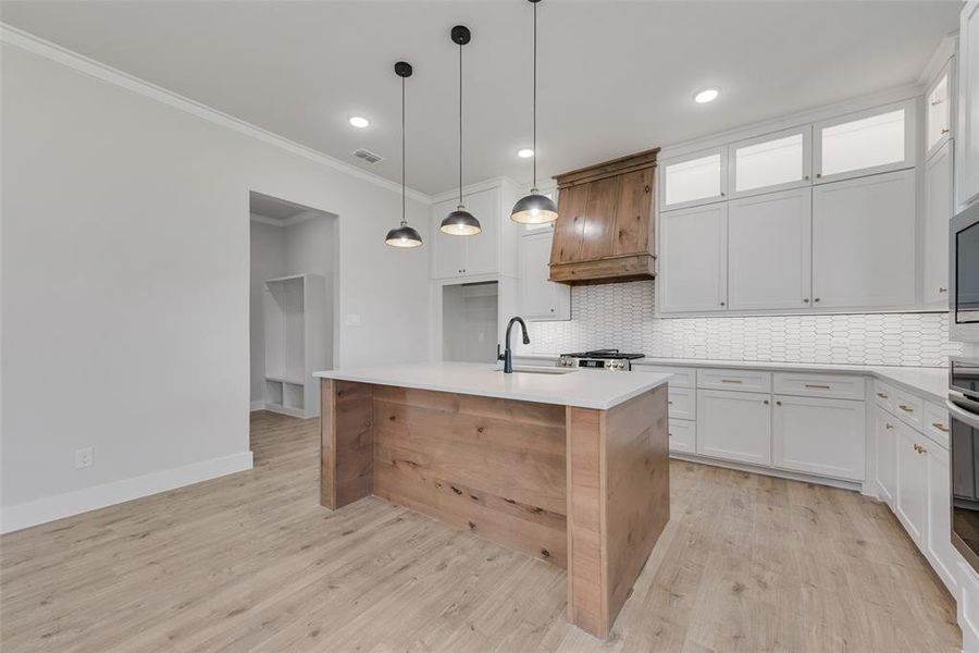 Furnished interior view inside a new home in Lincoln Pointe, Van Alstyne (Image 8). Furnished interior view inside a new home in Lincoln Pointe, Van Alstyne (Image 8).
