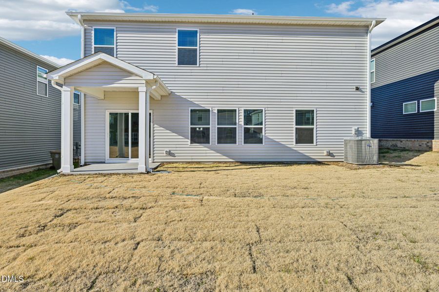 49-web-or-mls-Raleigh - Oak Manor - 537