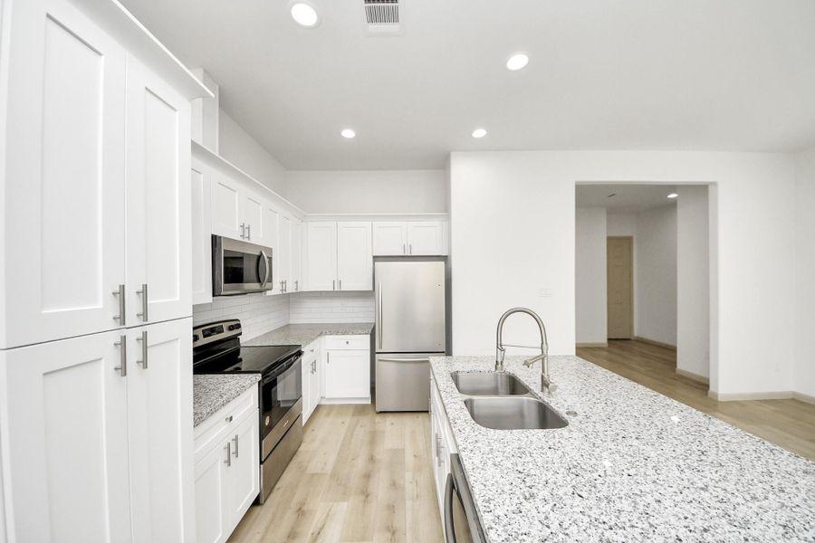 Image 32 of a home in .