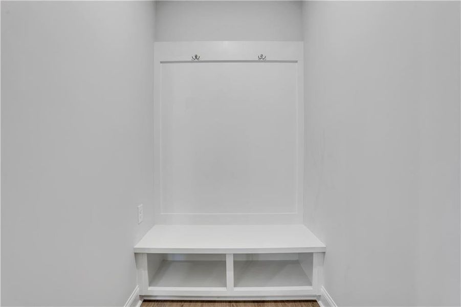 Spacious, unfurnished interior of a new home in Cambridge at Steels Bridge, Canton (Image 35).
