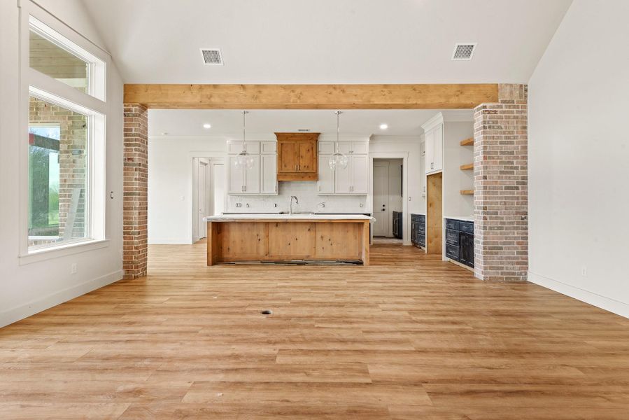 Spacious, unfurnished interior of a new home in , Bryan (Image 12).