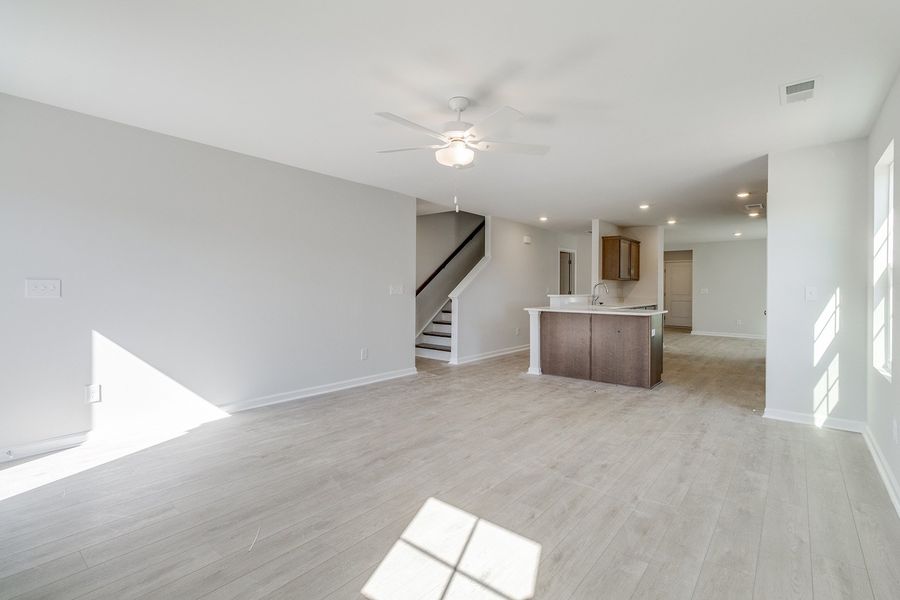 Spacious, unfurnished interior of a new home in Ellington, Elgin (Image 22).