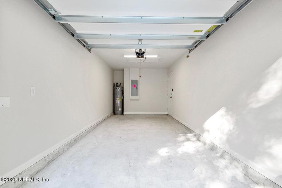 Spacious, unfurnished interior of a new home in , Jacksonville (Image 24). Spacious, unfurnished interior of a new home in , Jacksonville (Image 24).