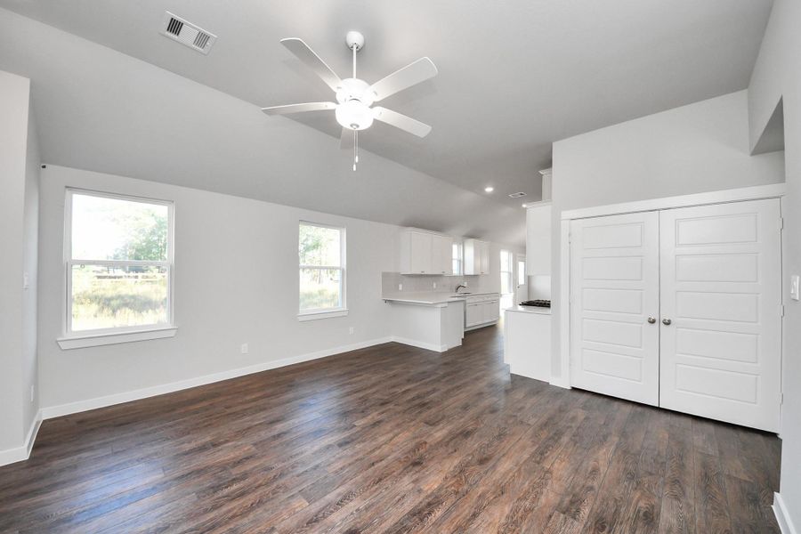 Spacious, unfurnished interior of a new home in , Cleveland (Image 22).