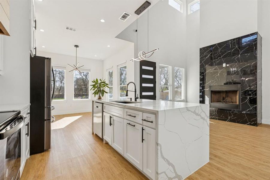 Furnished interior view inside a new home in , Dallas (Image 9).