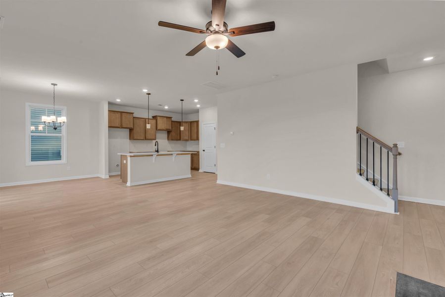 Spacious, unfurnished interior of a new home in Lynbrook, Boiling Springs (Image 16).