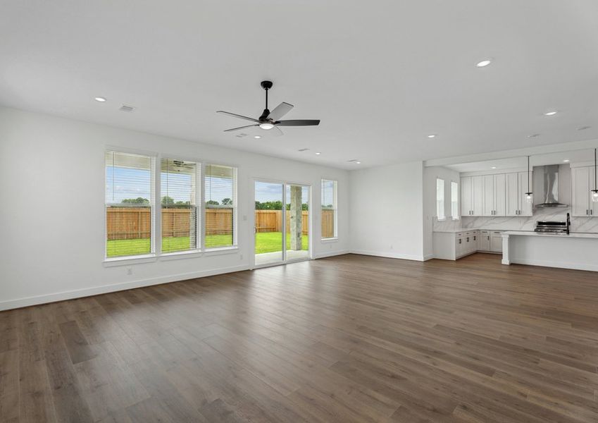 Open concept layout with lots of natural light. Open concept layout with lots of natural light.