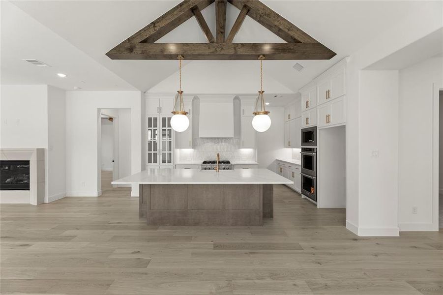 Furnished interior view inside a new home in Windsong Ranch – 61′, Prosper (Image 12). Furnished interior view inside a new home in Windsong Ranch – 61′, Prosper (Image 12).