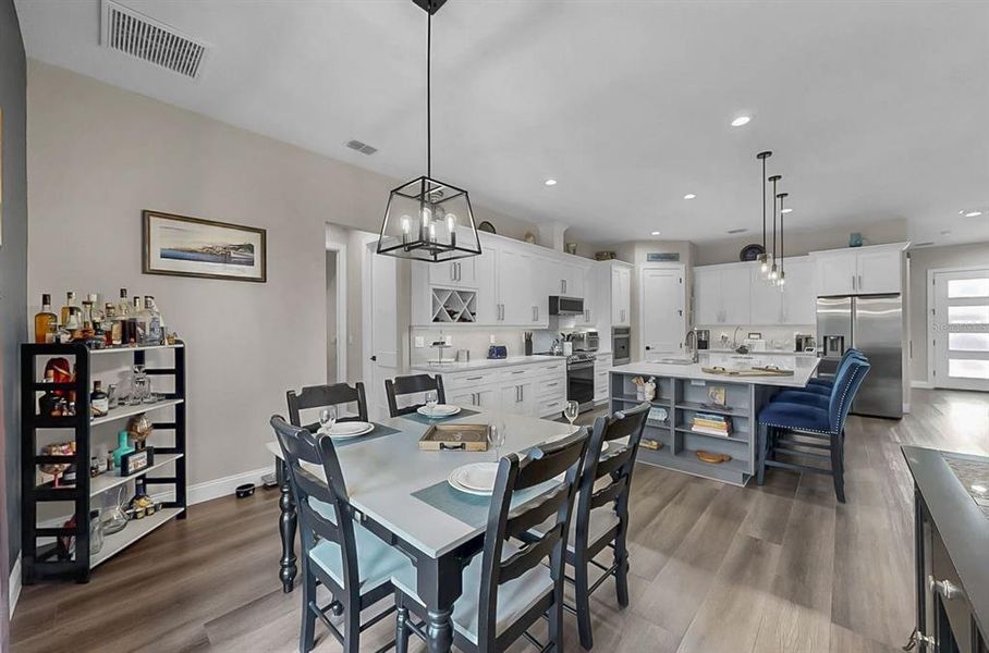 Furnished interior view inside a new home in , Apollo Beach (Image 29).