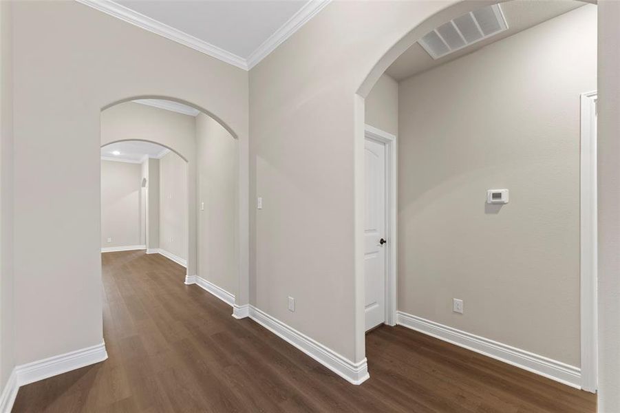 Spacious, unfurnished interior of a new home in , Greenville (Image 12).