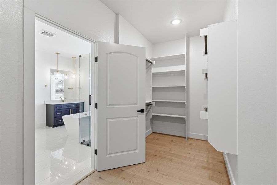 Furnished interior view inside a new home in , Sherman (Image 12).