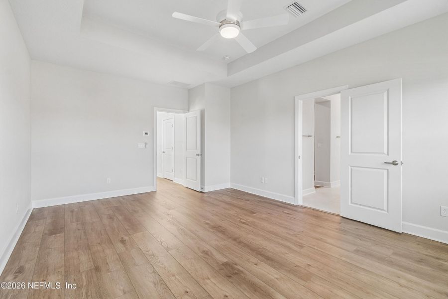 Spacious, unfurnished interior of a new home in Granville at eTown 38', Jacksonville (Image 20).