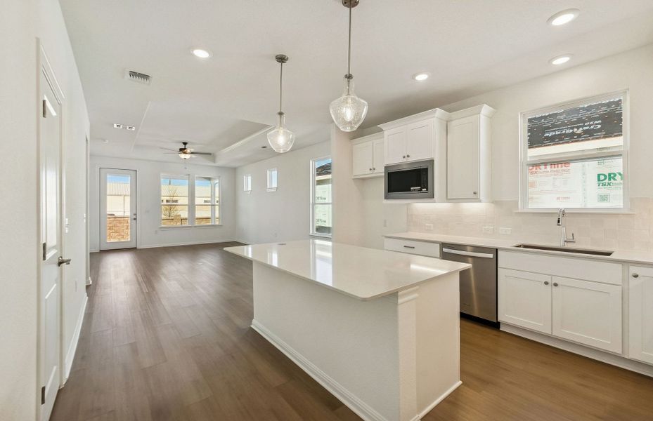 Furnished interior view inside a new home in Sun City Texas, Georgetown (Image 10).