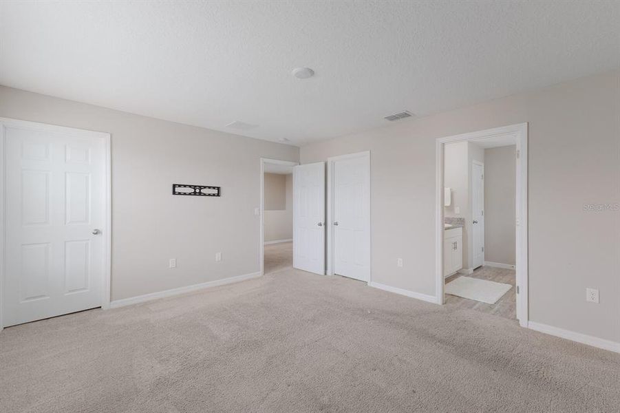 Spacious, unfurnished interior of a new home in , Parrish (Image 17).