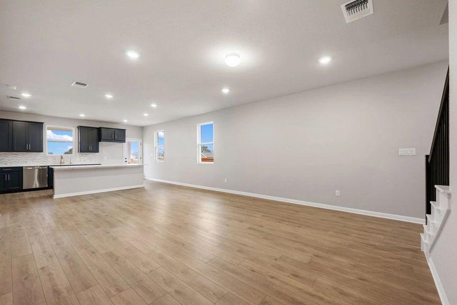 Spacious, unfurnished interior of a new home in Berry Creek Highlands, Georgetown (Image 32).