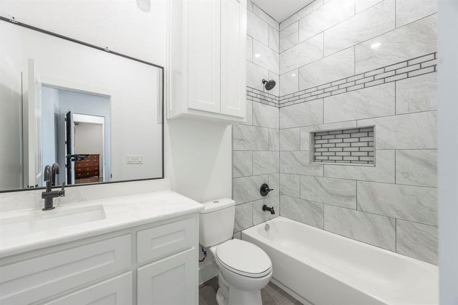 Furnished interior view inside a new home in , Bridgeport (Image 13).