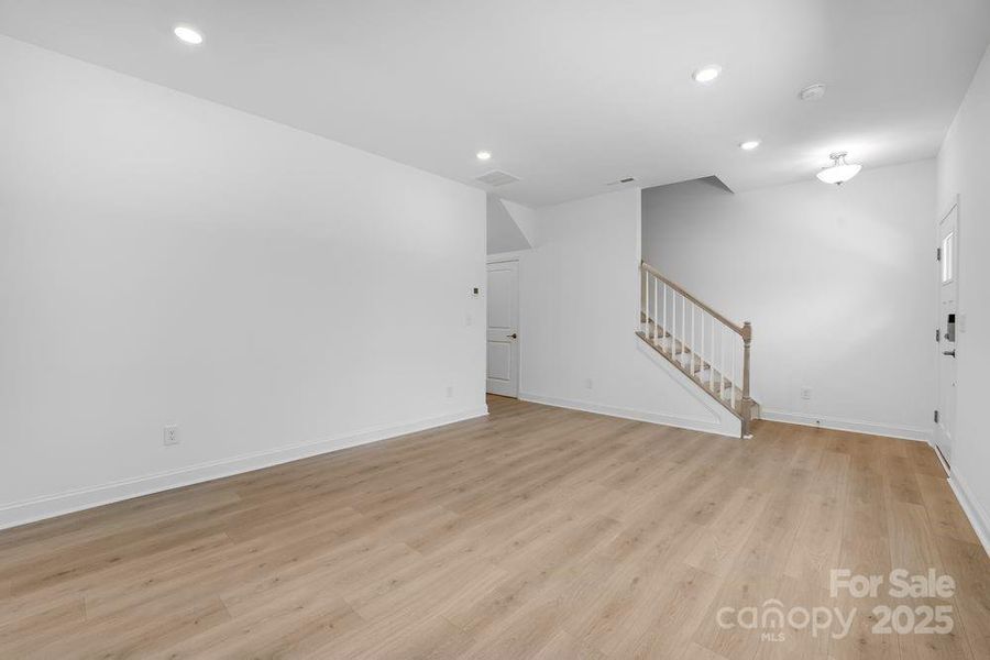 707 Hoke Lane ~ Ready Now 707 Hoke Lane ~ Ready Now