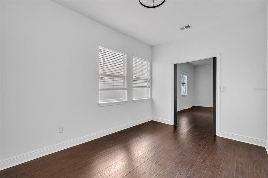 Spacious, unfurnished interior of a new home in , Apopka (Image 25).