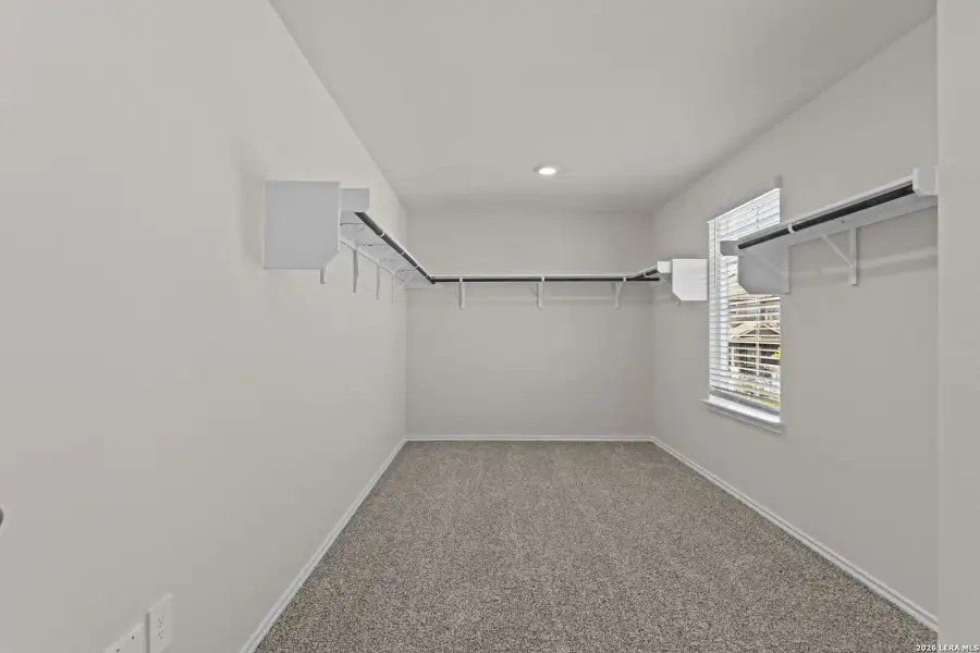 Spacious, unfurnished interior of a new home in Laurel Vistas, San Antonio (Image 30).