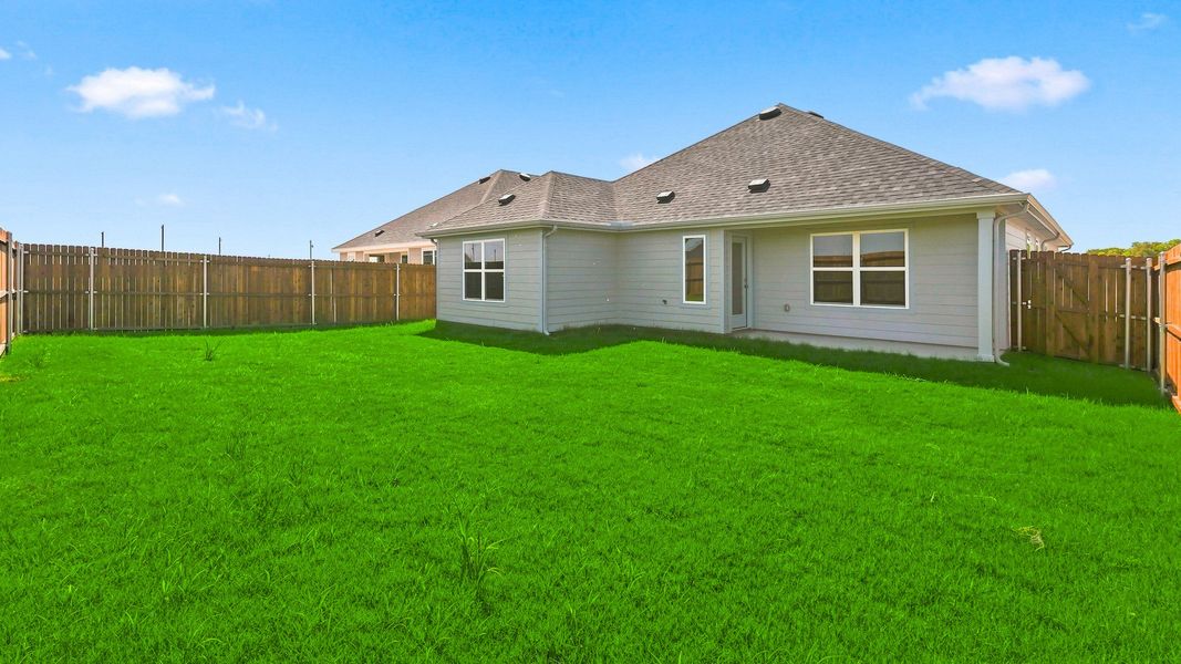Exterior details and patio area of a home in Morningside, Farmersville (Image 26).
