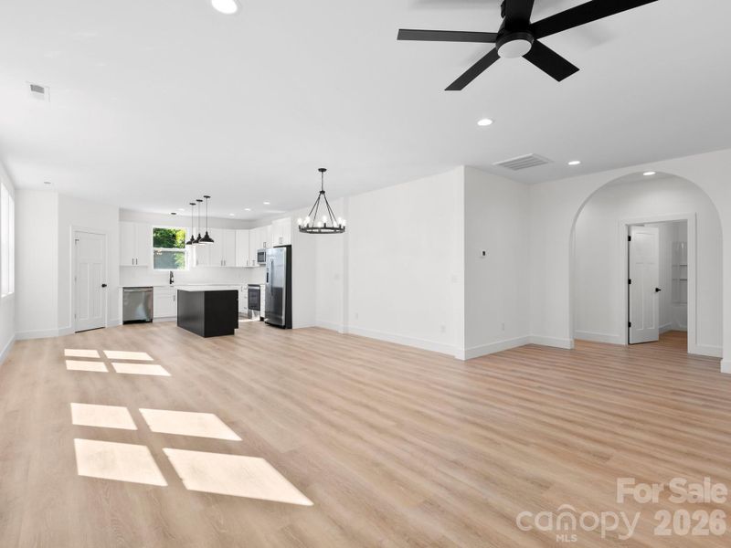 Spacious, unfurnished interior of a new home in , Old Fort (Image 25).