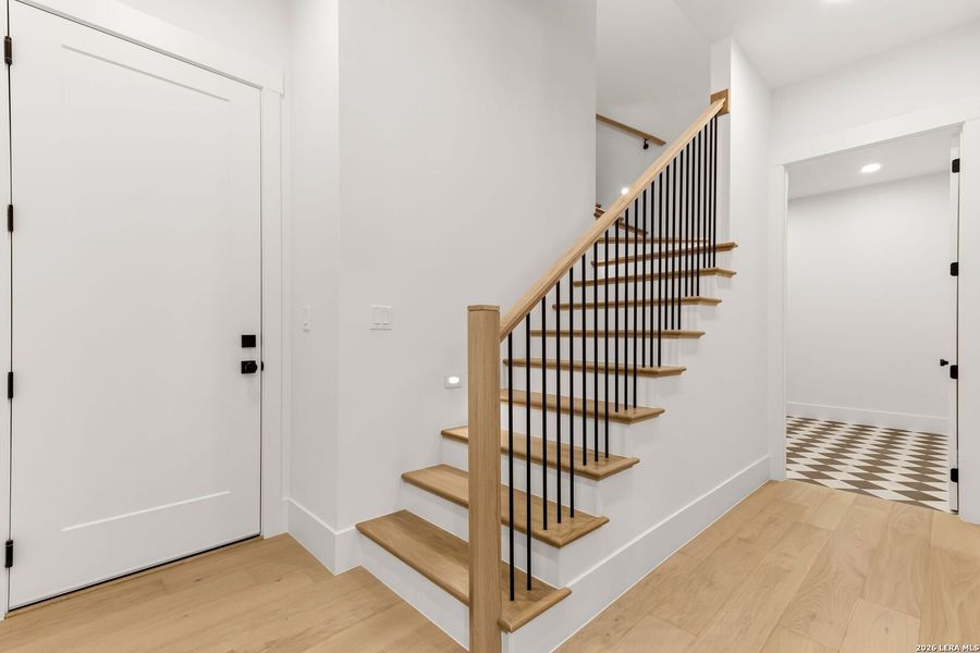 Spacious, unfurnished interior of a new home in , Boerne (Image 24).