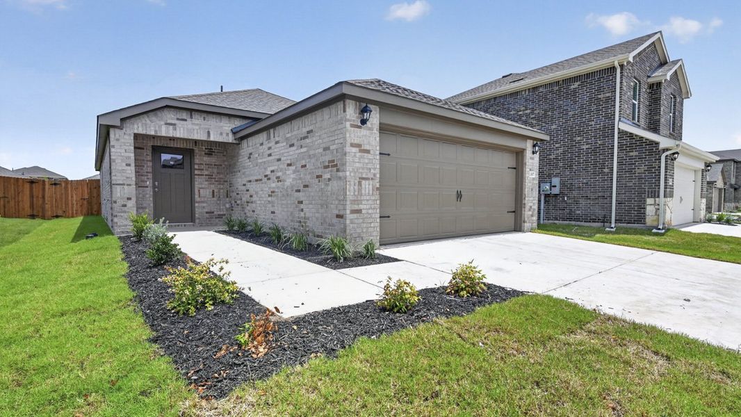 Representative exterior photo of a completed home built from the Barton by D.R. Horton in Asher Oaks, Bonham, TX (Image 1). Representative exterior photo of a completed home built from the Barton by D.R. Horton in Asher Oaks, Bonham, TX (Image 1).