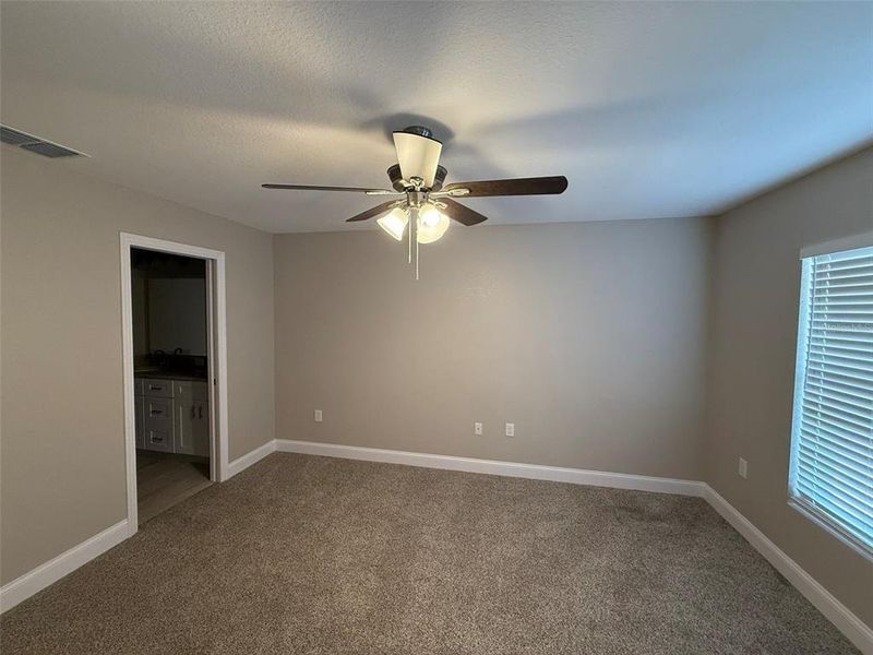 Spacious, unfurnished interior of a new home in , Bartow (Image 17).