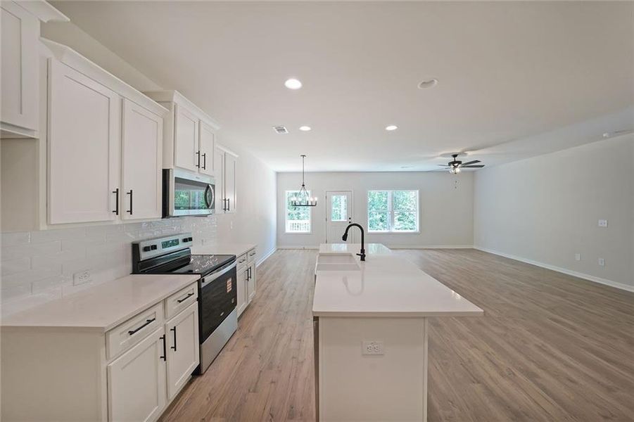 Furnished interior view inside a new home in , Dahlonega (Image 9).