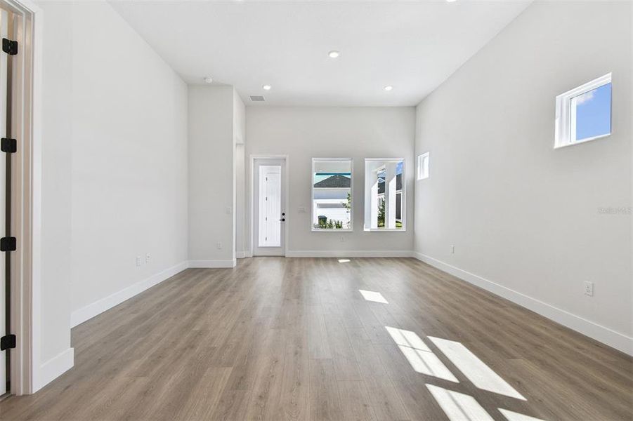 Spacious, unfurnished interior of a new home in Emerald Landing at Waterside at Lakewood Ranch – Cottage Series, Sarasota (Image 30).