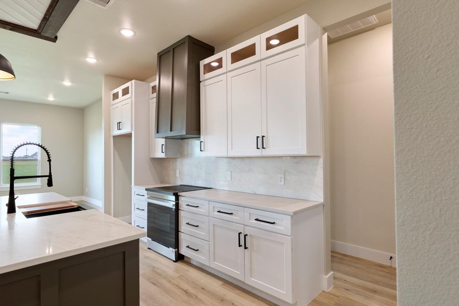 Furnished interior view inside a new home in , Angleton (Image 7).
