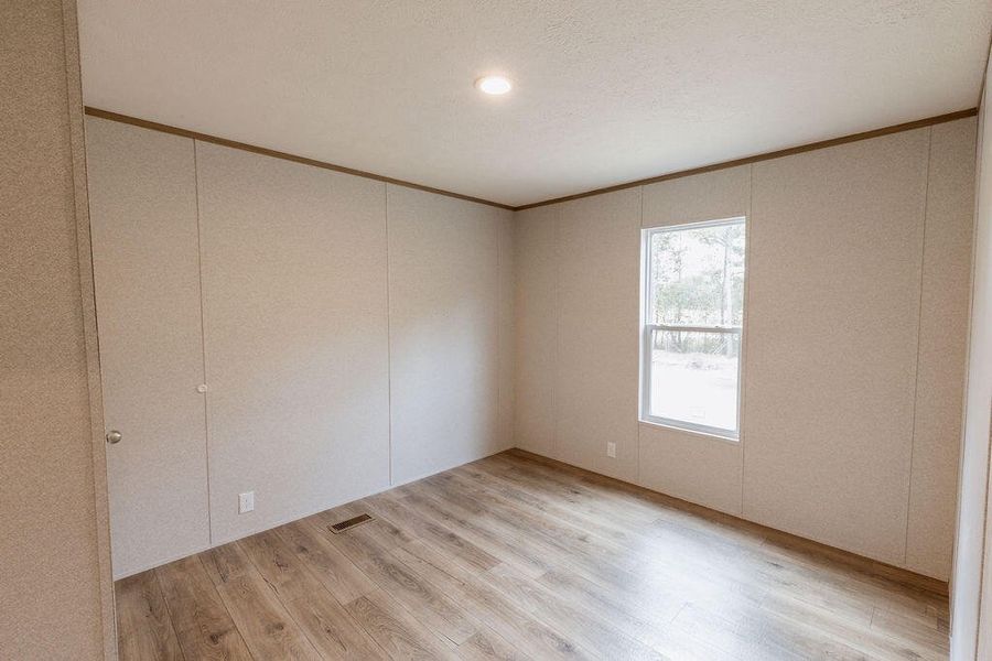Image 18 of a home in .
