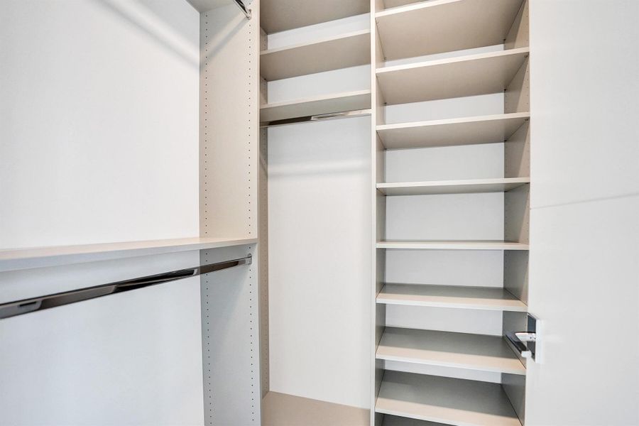 Image 52 of a home in .