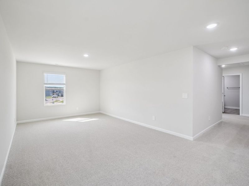 Spacious, unfurnished interior of a new home in Oak Manor - Signature Series, Garner (Image 17). Spacious, unfurnished interior of a new home in Oak Manor - Signature Series, Garner (Image 17).
