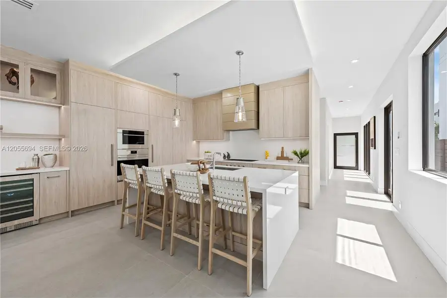 Furnished interior view inside a new home in , Fort Lauderdale (Image 70).
