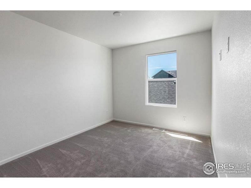 Spacious, unfurnished interior of a new home in , Fort Collins (Image 26).