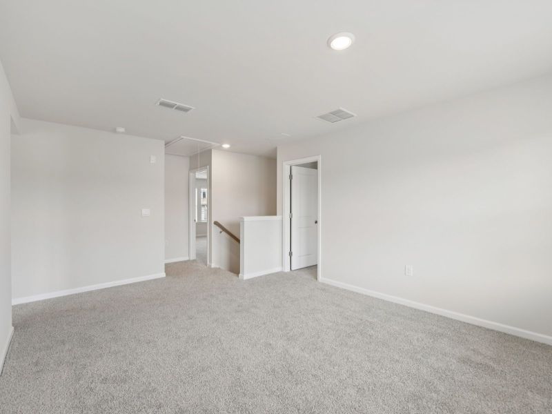 Spacious, unfurnished interior of a new home in Preserve at Mountain Creek, Pendergrass (Image 17).