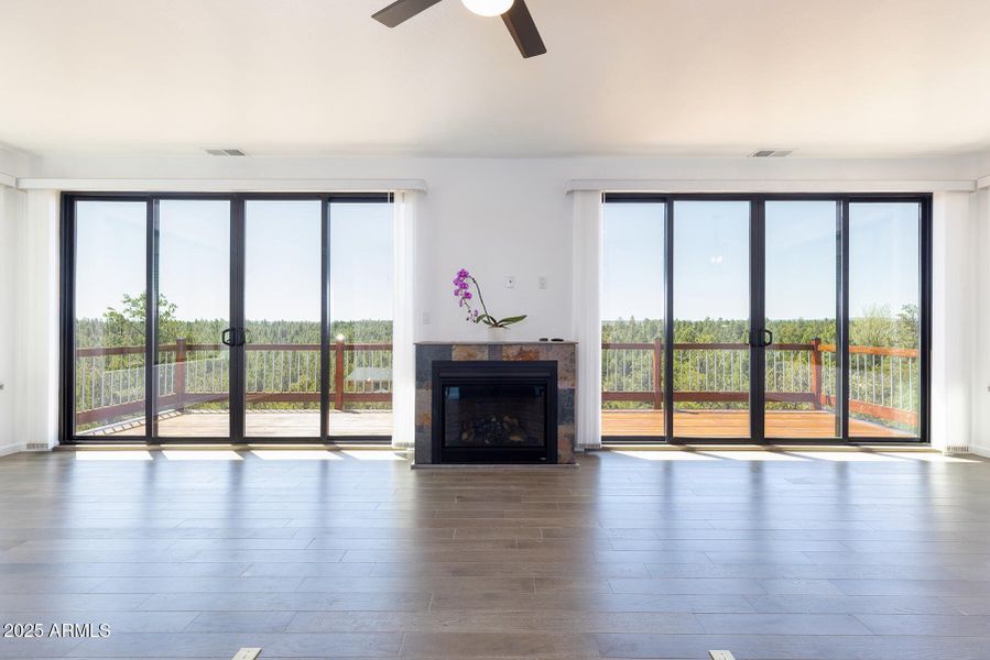 2943 E Lookout Ln (16) 2943 E Lookout Ln (16)