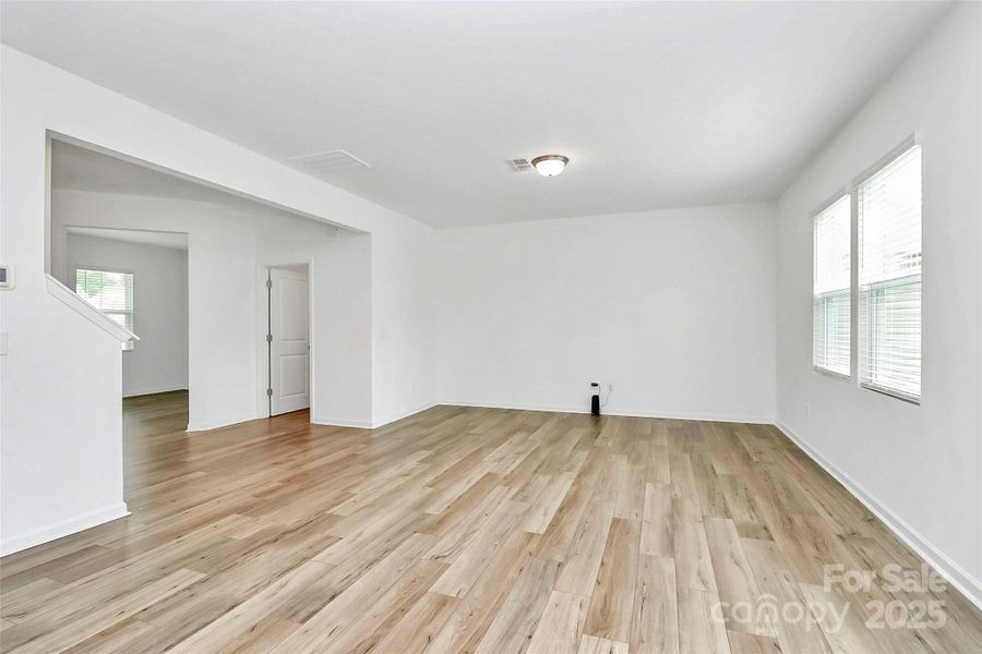 Spacious, unfurnished interior of a new home in Sunbriar, Charlotte (Image 23).