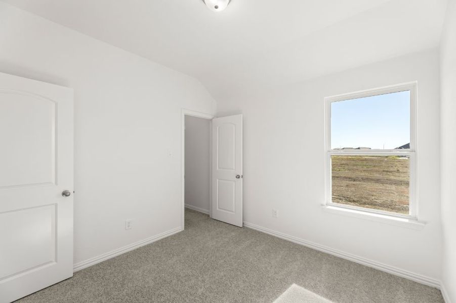 Representative unfurnished interior of a home built from the Lamar by UnionMain Homes in Reunion, Rhome (Image 33).