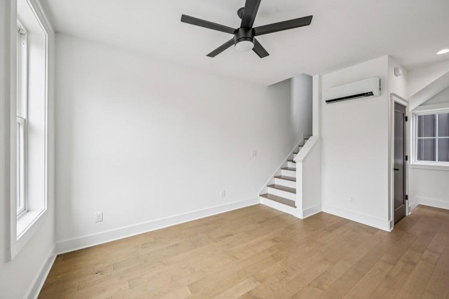 Spacious, unfurnished interior of a new home in , Atlanta (Image 20).